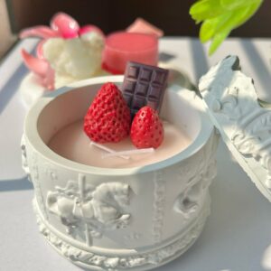 carousel-jar-candle-a-whirl-of-light-fragrance