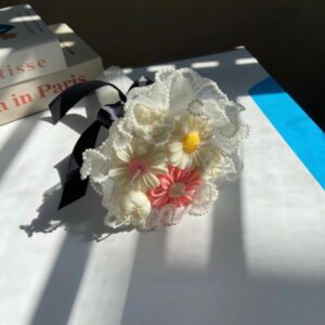 Flower bouquet candle